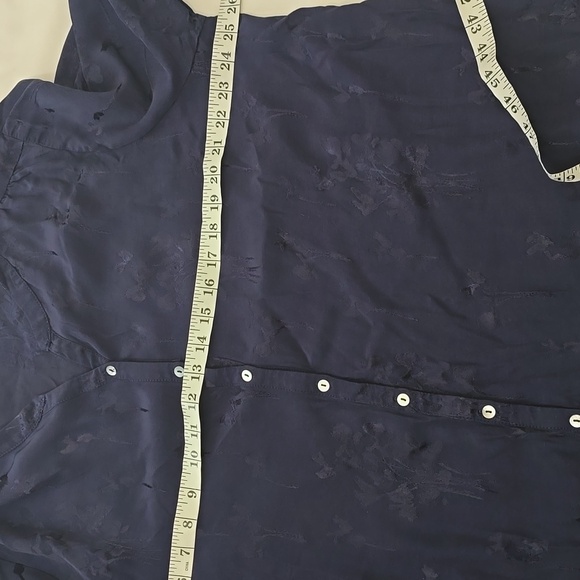 LOGO by Lori Goldstein Blue Asymmetrical Button Down XL Blouse - Picture 6 of 10